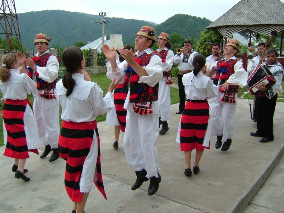 Romanian folklore